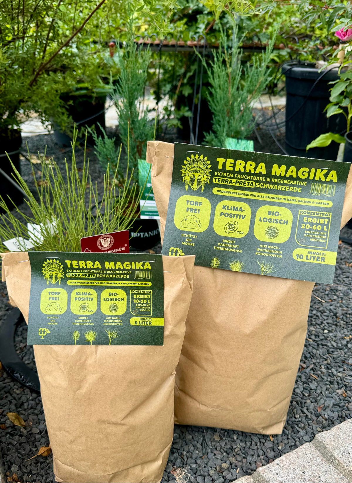 Terra Preta Schwarzerde – Natürliche Pflanzenerde mit Pflanzenkohle